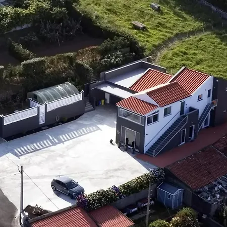 Paradise I サンタ・クルス・ダス・フローレス